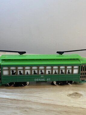 Vintage Bachmann HO Scale Desire St Trolley Car #463 Green Classic Streetcar